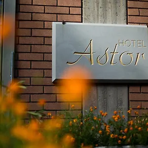 2* Hotel Astor