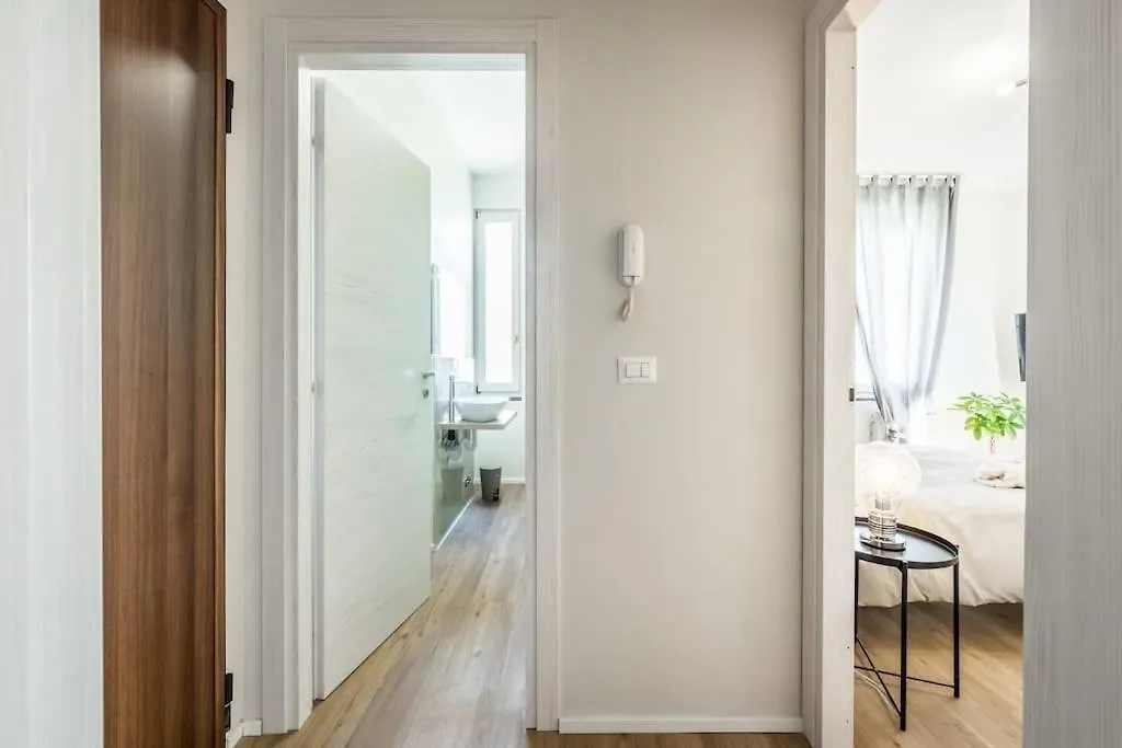 Apartment Cucchiari Suite 8C Modena Italy